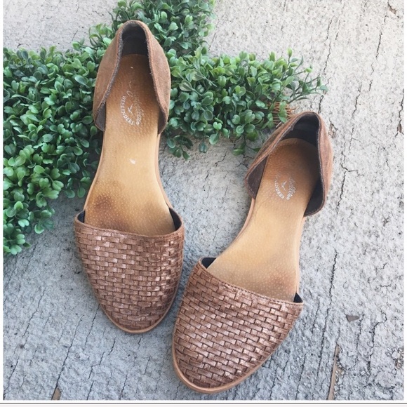 seychelles woven flats